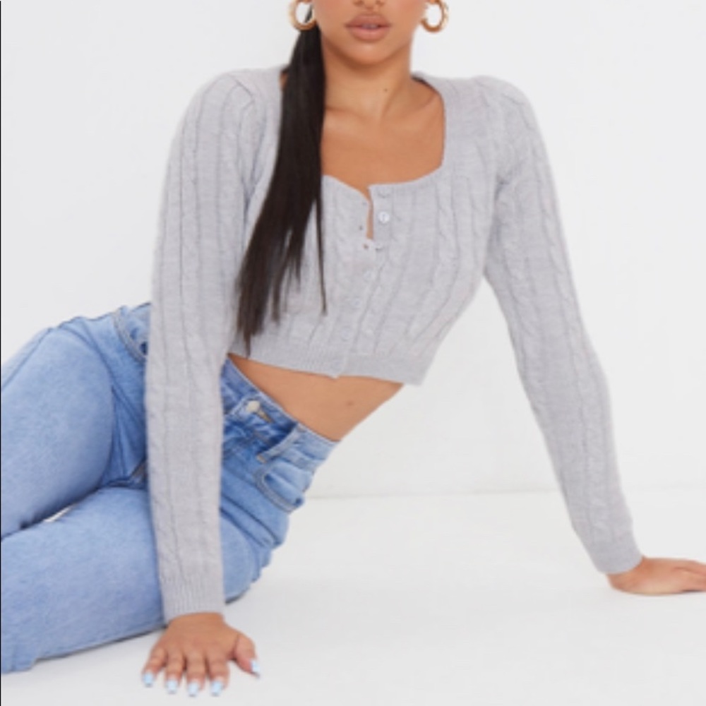 Pretty Little Thing - Petite Grey Cable Grey Button Up Cropped Cardigan